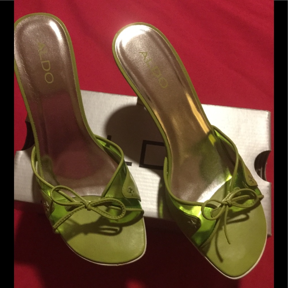 👠 ALDO LIME GREEN SHOES 👠